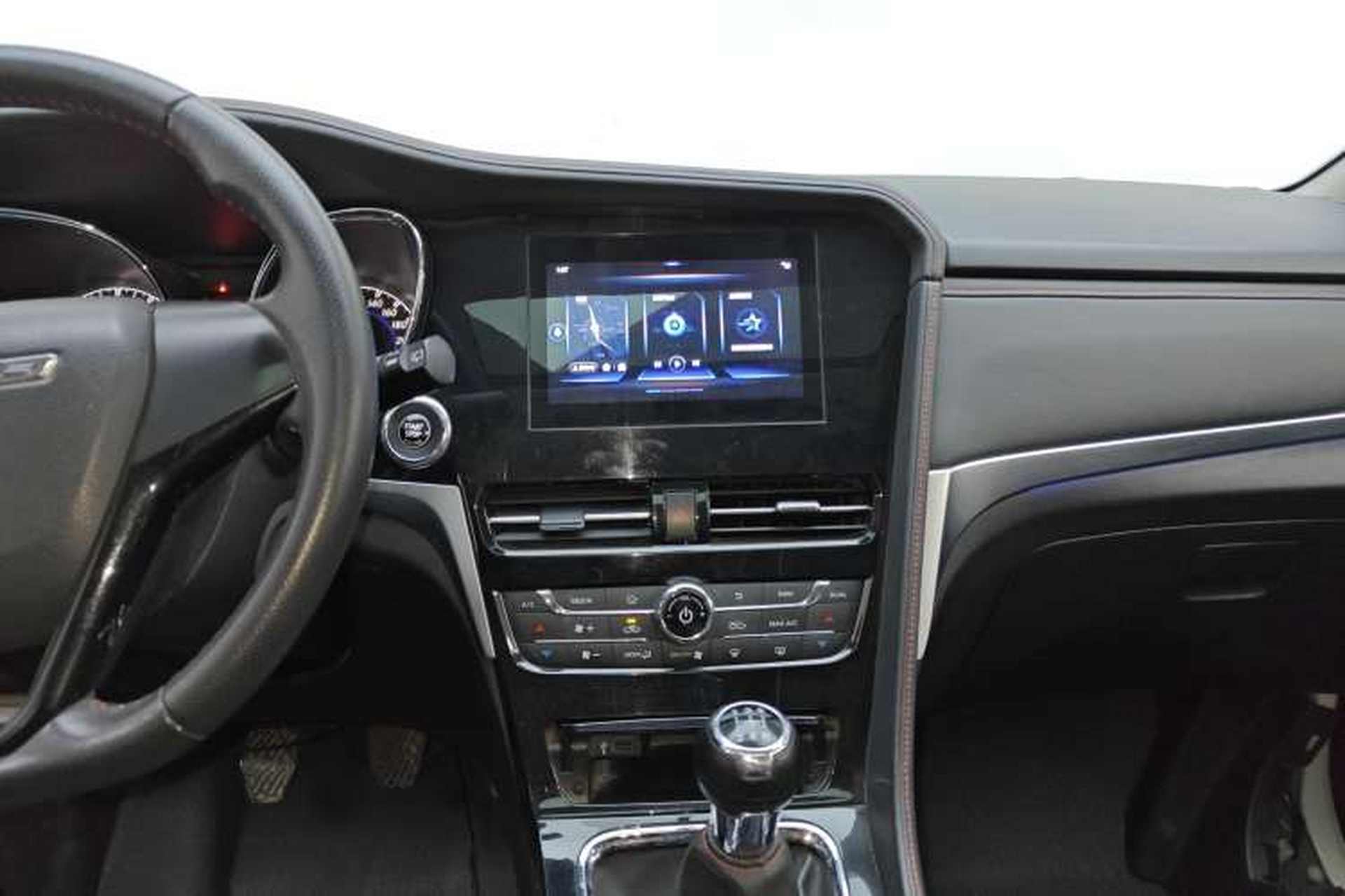 Used Venucia T70 2019 1.4T Manual Enjoyment Edition Audio And AC Panel
