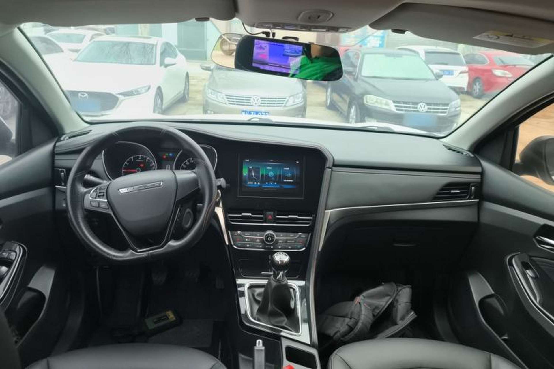 Used Venucia T70 2019 1.4T Manual Enjoyment Edition Center Console
