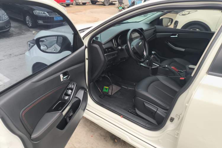 Used Venucia T70 2019 1.4T Manual Enjoyment Edition Driver Seat