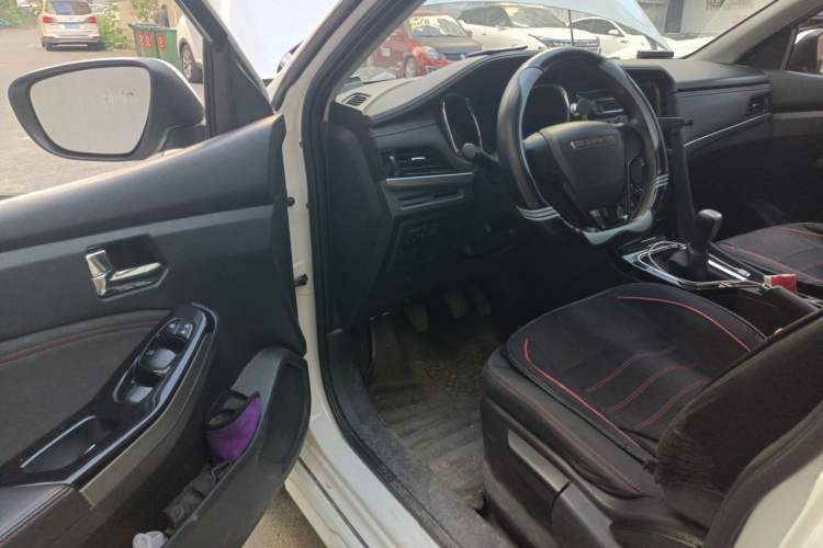 Used Venucia T70 2019 1.6L Manual Classic Edition Driver Seat