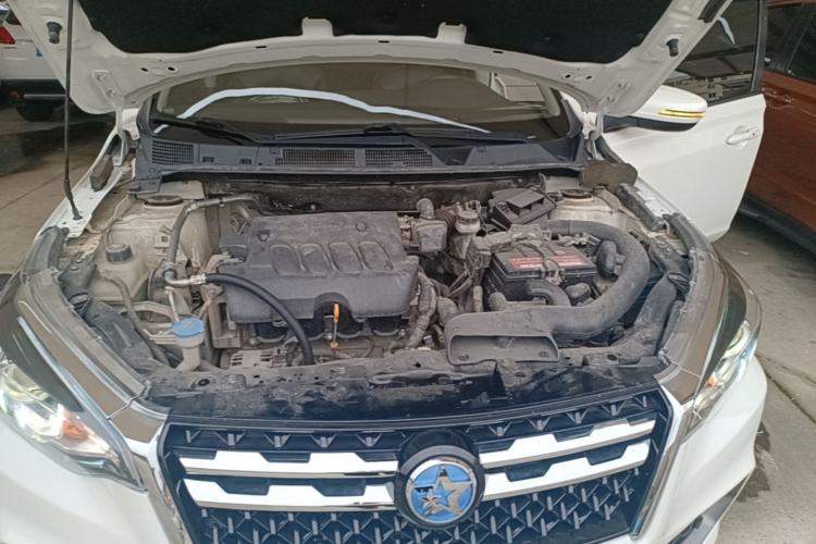 Used Venucia T70 2019 2.0L CVT Smart Edition China V Standard Engine Bay