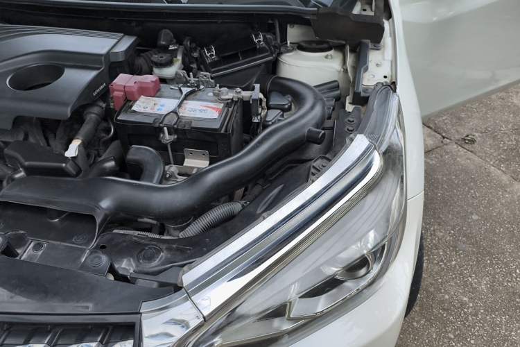 Used Venucia T70 2019 2.0L CVT Enjoy Edition China VI Standard Engine Bay Left