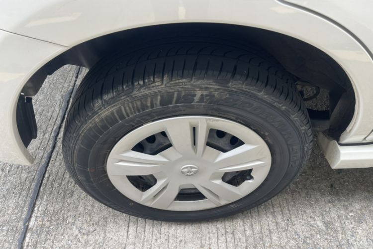 Used Venucia T70 2019 1.6L Manual Classic Edition Exterior 4