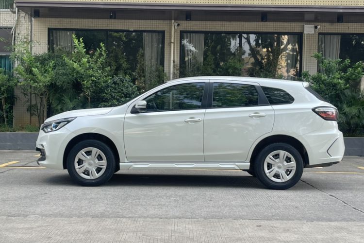 Used Venucia T70 2019 1.6L Manual Classic Edition Exterior 7