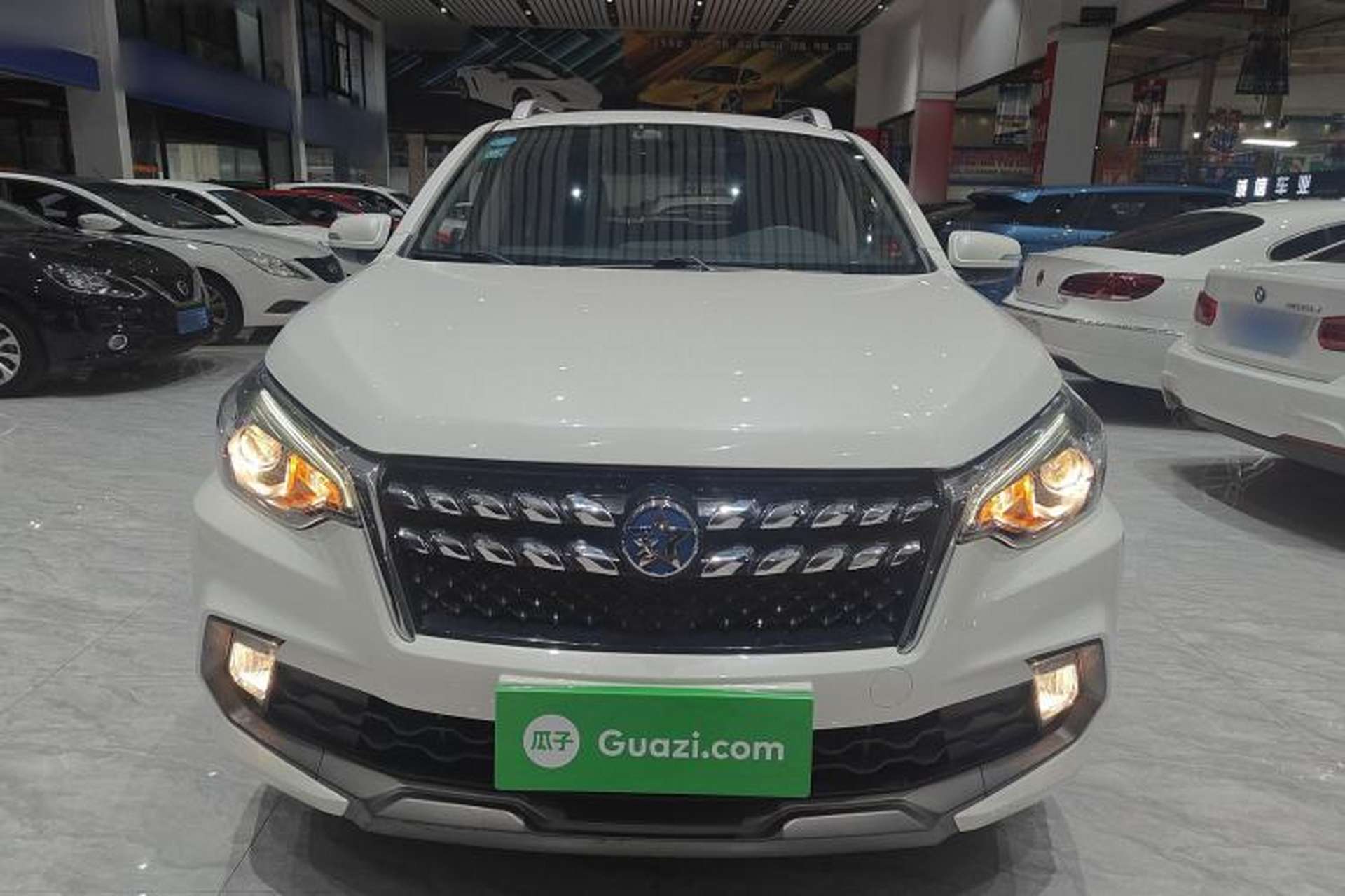 Used Venucia T70 2019 2.0L CVT Enjoy Edition China V Standard Front