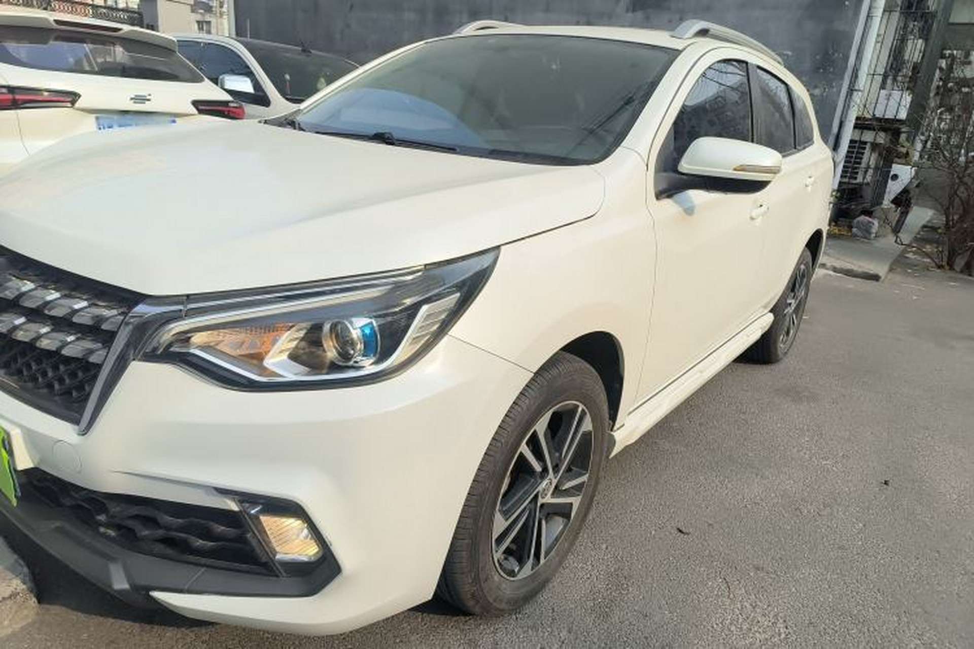 Used Venucia T70 2019 1.4T Manual Enjoyment Edition Front Left 45 Deg