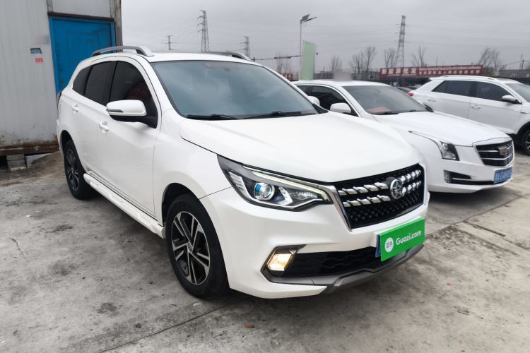 Used Venucia T70 2019 1.4T Manual Enjoyment Edition Front Right 45 Deg