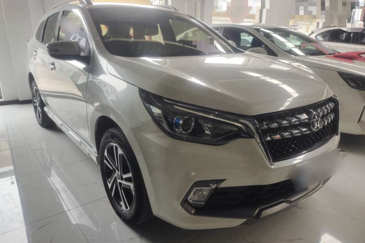 Used Venucia T70 2019 1.4T Manual Enjoyment Edition Front Right 45 Deg