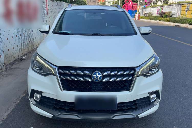 Used Venucia T70 2019 2.0L CVT Enjoy Edition China VI Standard Front