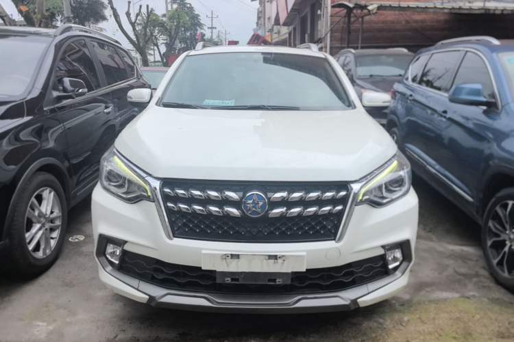 Used Venucia T70 2019 2.0L CVT Enjoy Edition China V Standard Front