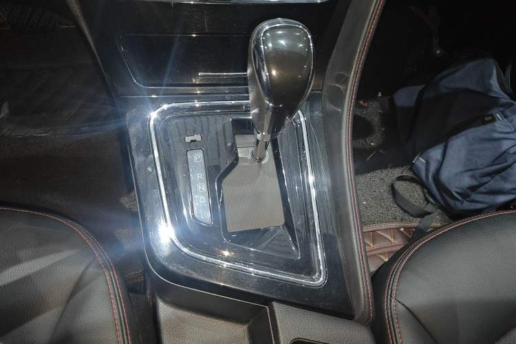 Used Venucia T70 2019 2.0L CVT Enjoy Edition China V Standard Gear Lever