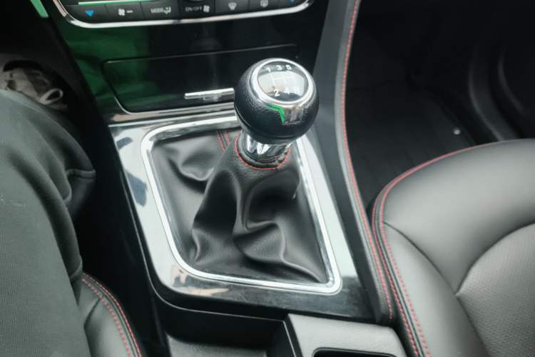 Used Venucia T70 2019 1.4T Manual Enjoyment Edition Gear Lever