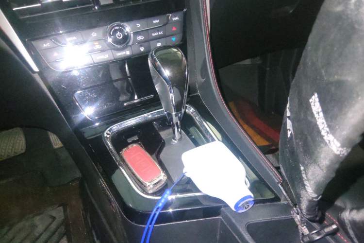 Used Venucia T70 2019 2.0L CVT Enjoy Edition China VI Standard Gear Lever