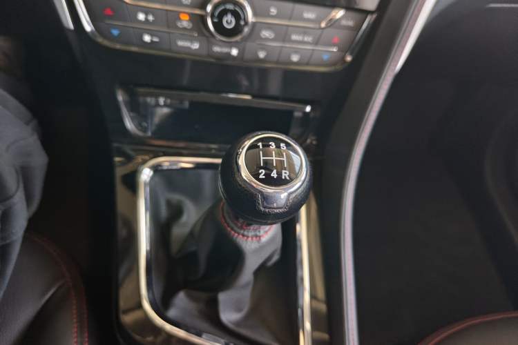 Used Venucia T70 2019 1.4T Manual Enjoyment Edition Gear Lever