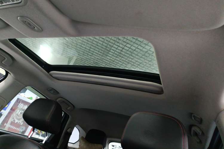Used Venucia T70 2019 2.0L CVT Enjoy Edition China V Standard Headliner
