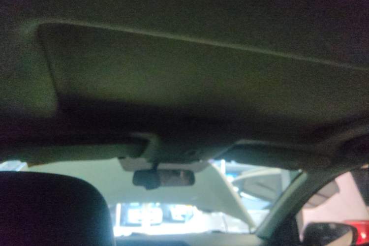 Used Venucia T70 2019 2.0L CVT Enjoy Edition China VI Standard Headliner