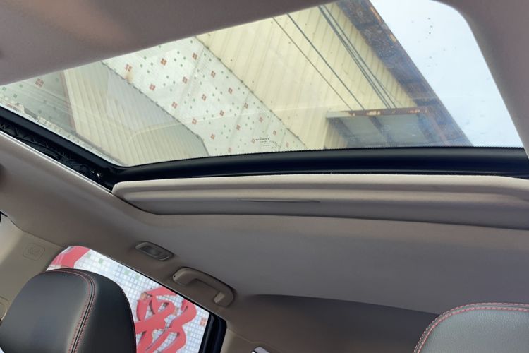 Used Venucia T70 2019 2.0L CVT Enjoy Edition China VI Standard Headliner