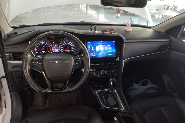 Used Venucia T70 2019 2.0L CVT Enjoy Edition China V Standard Interior 2