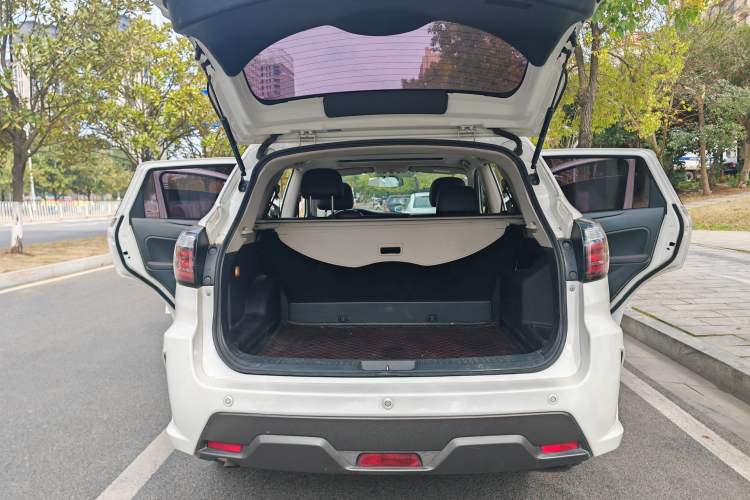 Used Venucia T70 2019 2.0L CVT Enjoy Edition China V Standard Interior 4