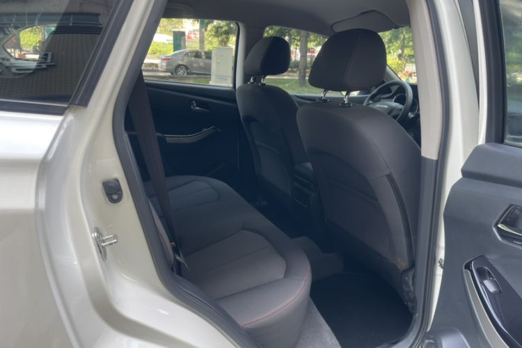 Used Venucia T70 2019 1.6L Manual Classic Edition Interior 8