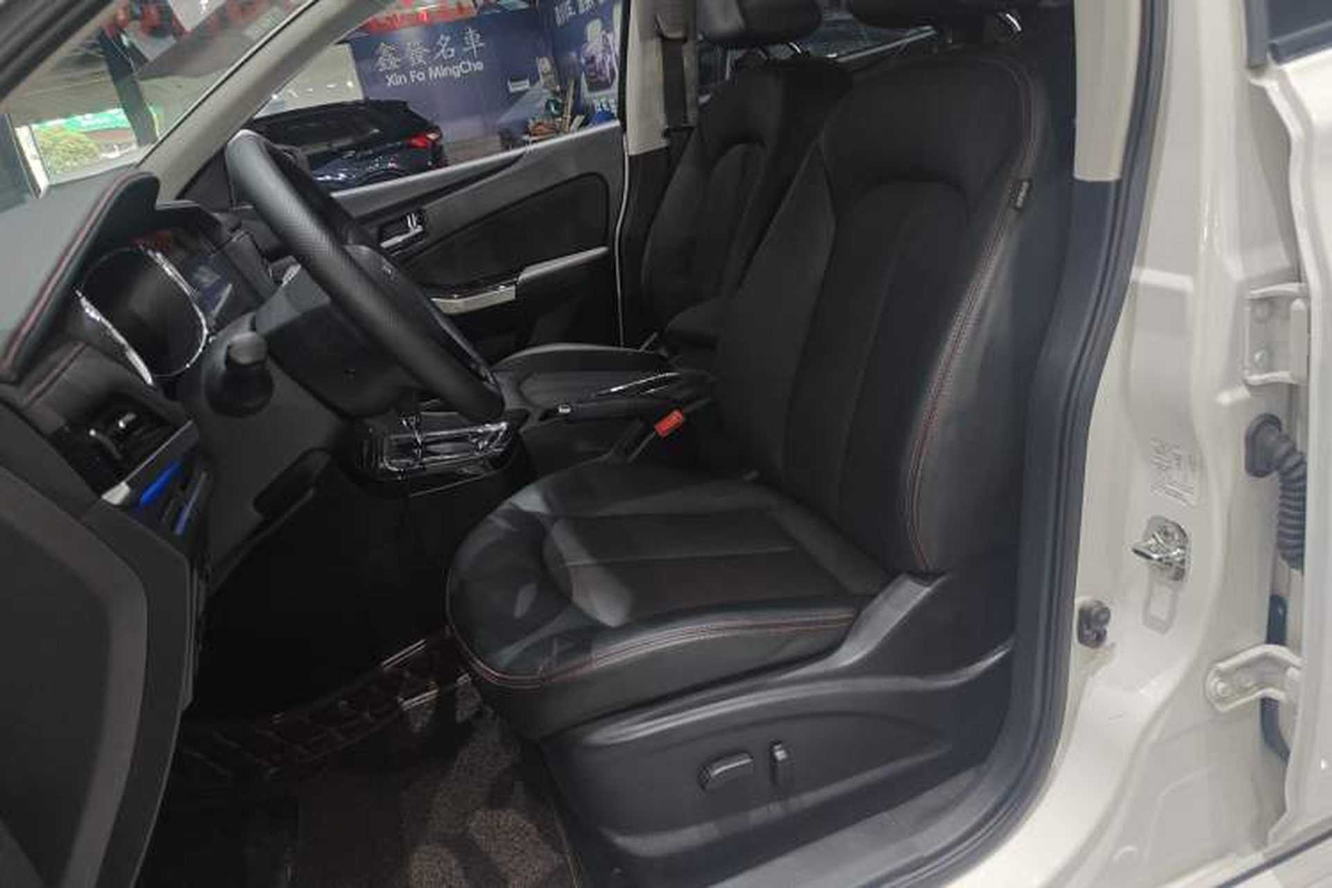 Used Venucia T70 2019 2.0L CVT Enjoy Edition China V Standard Left Front Seat