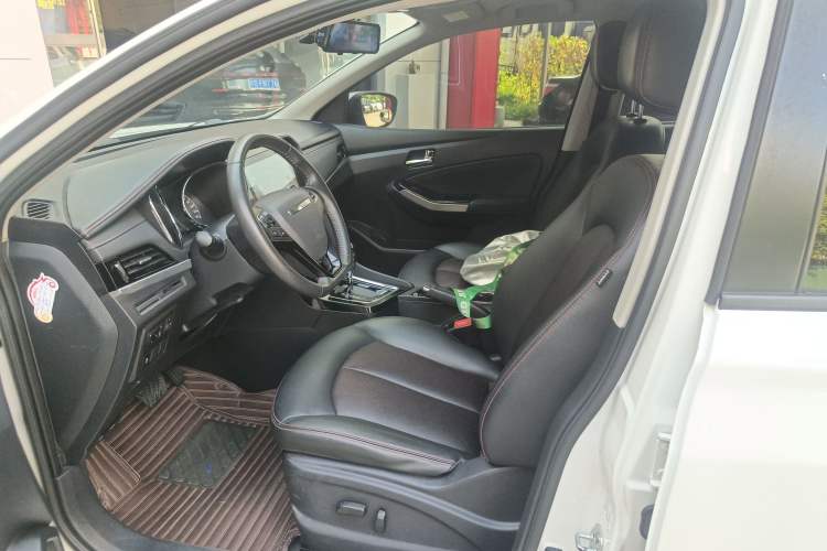 Used Venucia T70 2019 2.0L CVT Enjoy Edition China V Standard Left Front Seat