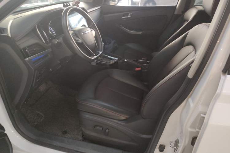 Used Venucia T70 2019 2.0L CVT Enjoy Edition China V Standard Left Front Seat