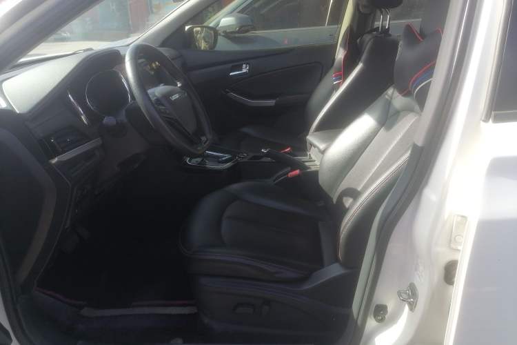 Used Venucia T70 2019 2.0L CVT Enjoy Edition China VI Standard Left Front Seat