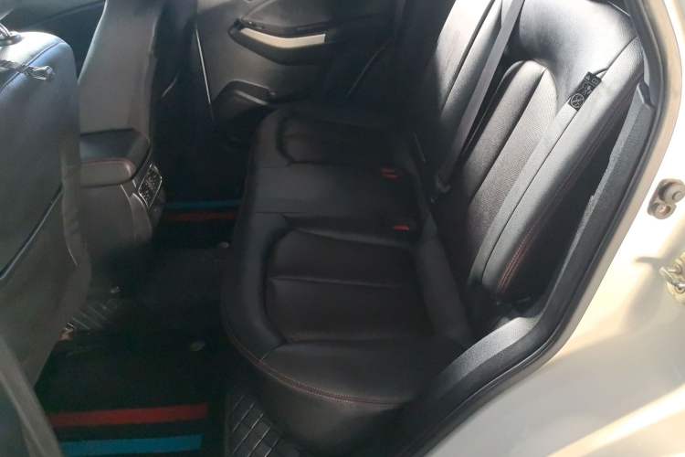 Used Venucia T70 2019 1.4T Manual Enjoyment Edition Left Rear Seat