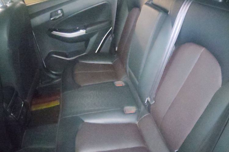 Used Venucia T70 2019 2.0L CVT Enjoy Edition China VI Standard Left Rear Seat