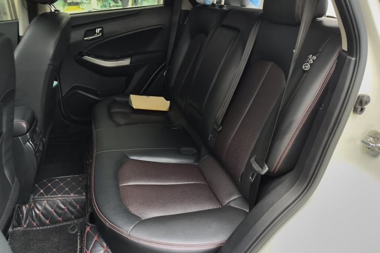 Used Venucia T70 2019 2.0L CVT Enjoy Edition China VI Standard Left Rear Seat
