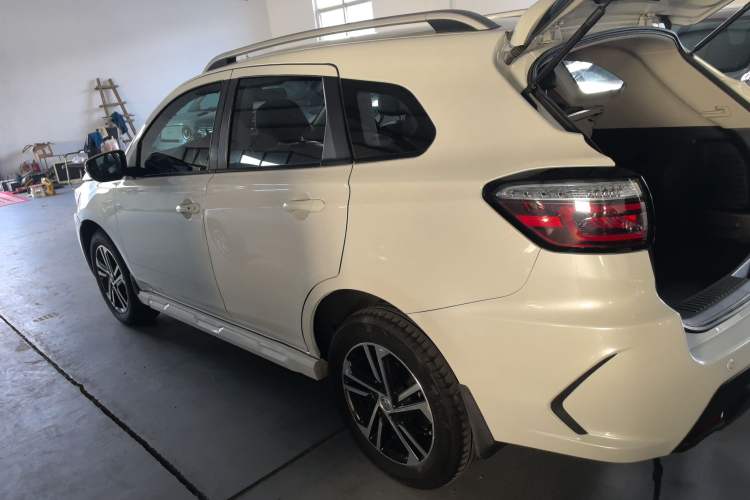 Used Venucia T70 2019 1.4T Manual Enjoyment Edition Left Side