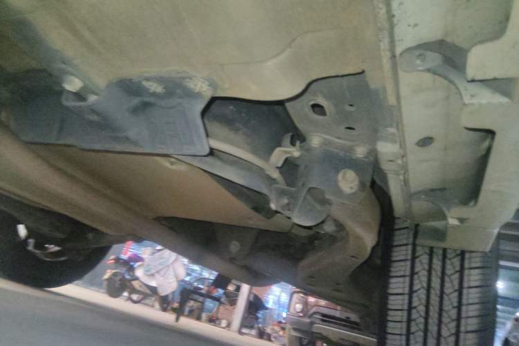 Used Venucia T70 2019 2.0L CVT Enjoy Edition China VI Standard Left Side Sill