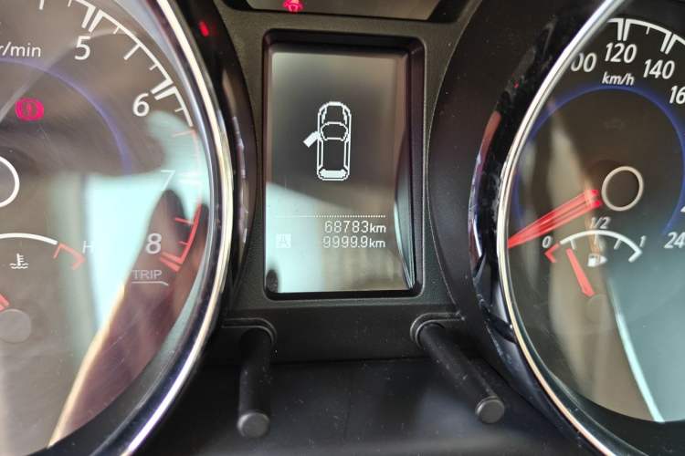 Used Venucia T70 2019 1.6L Manual Classic Edition Odometer Close Up