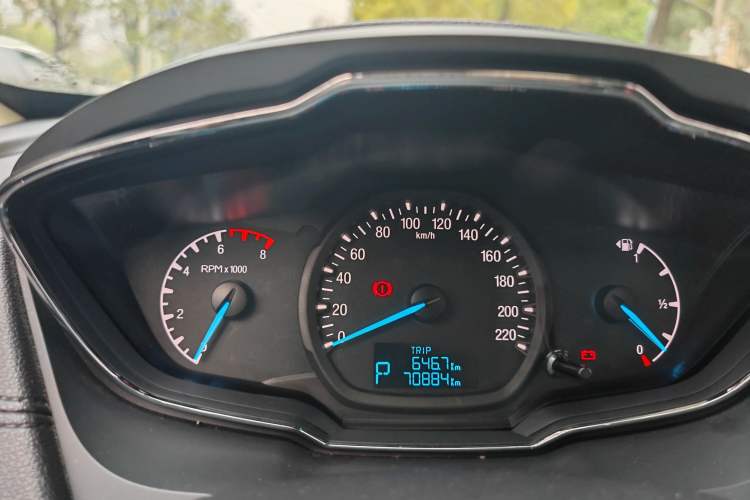 Used Venucia T70 2019 2.0L CVT Enjoy Edition China V Standard Odometer Close Up