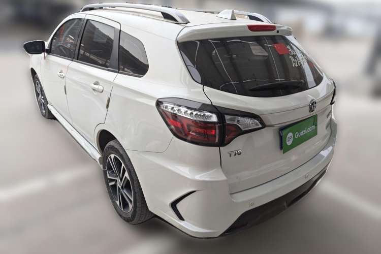 Used Venucia T70 2019 2.0L CVT Enjoy Edition China V Standard Rear Left 45 Deg