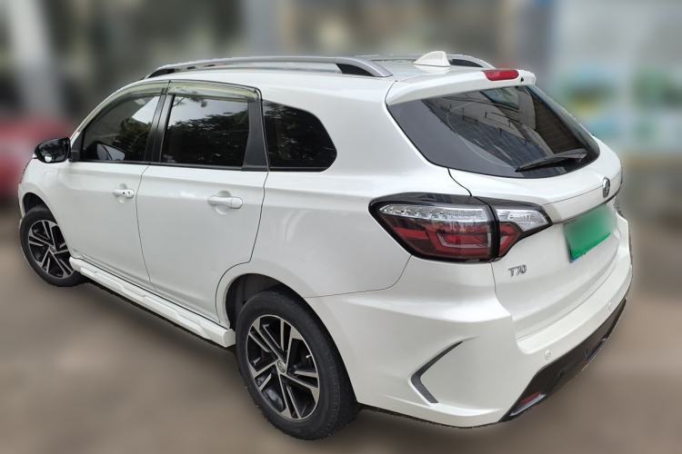 Used Venucia T70 2019 2.0L CVT Enjoy Edition China VI Standard Rear Left 45 Deg