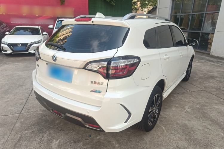 Used Venucia T70 2019 2.0L CVT Enjoy Edition China V Standard Rear Right 45 Deg