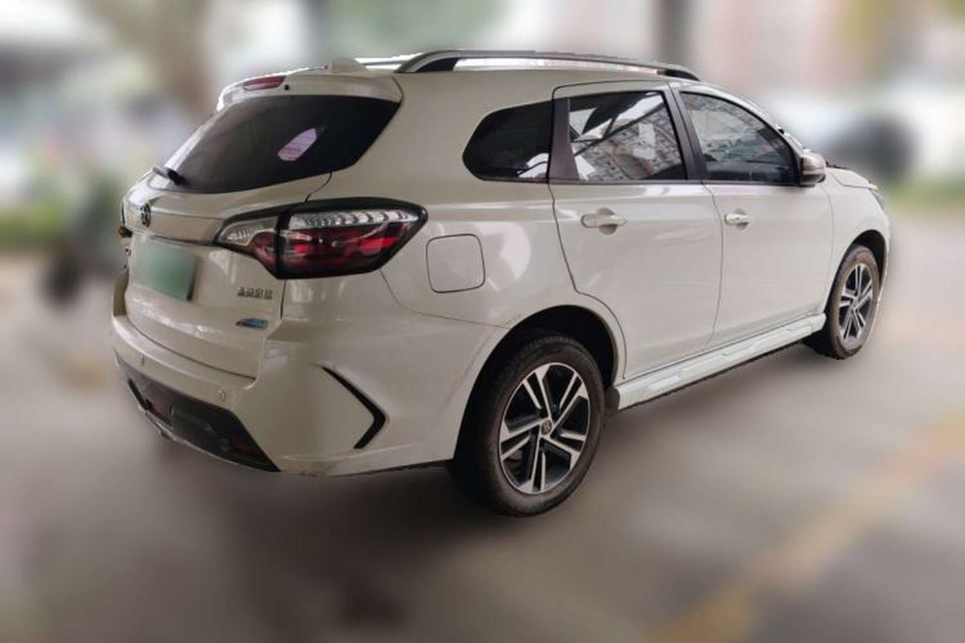 Used Venucia T70 2019 2.0L CVT Enjoy Edition China V Standard Rear Right 45 Deg