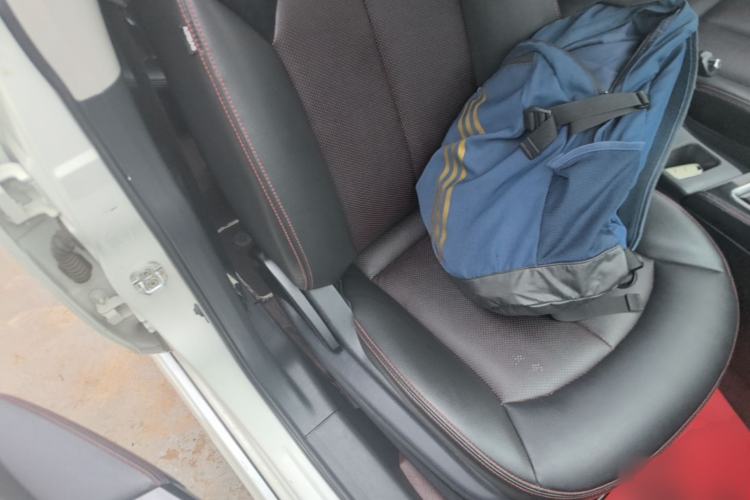 Used Venucia T70 2019 2.0L CVT Enjoy Edition China V Standard Right Front Seat