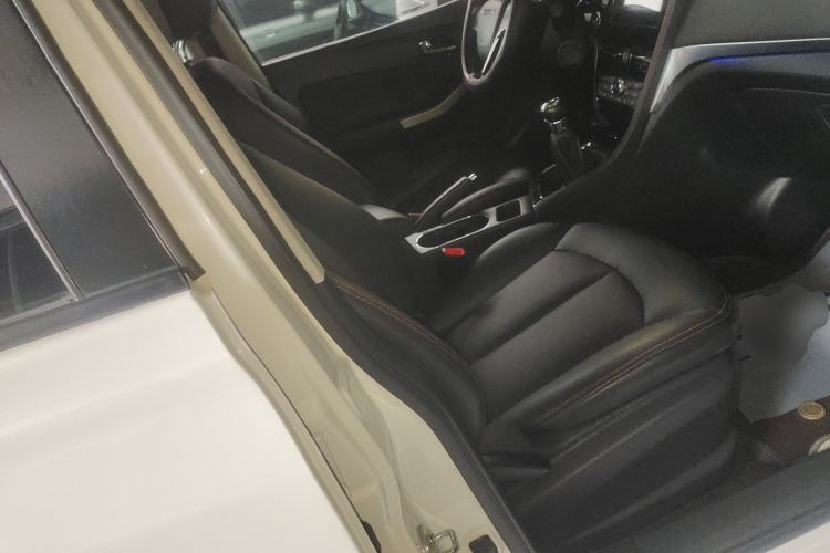 Used Venucia T70 2019 1.4T Manual Enjoyment Edition Right Front Seat