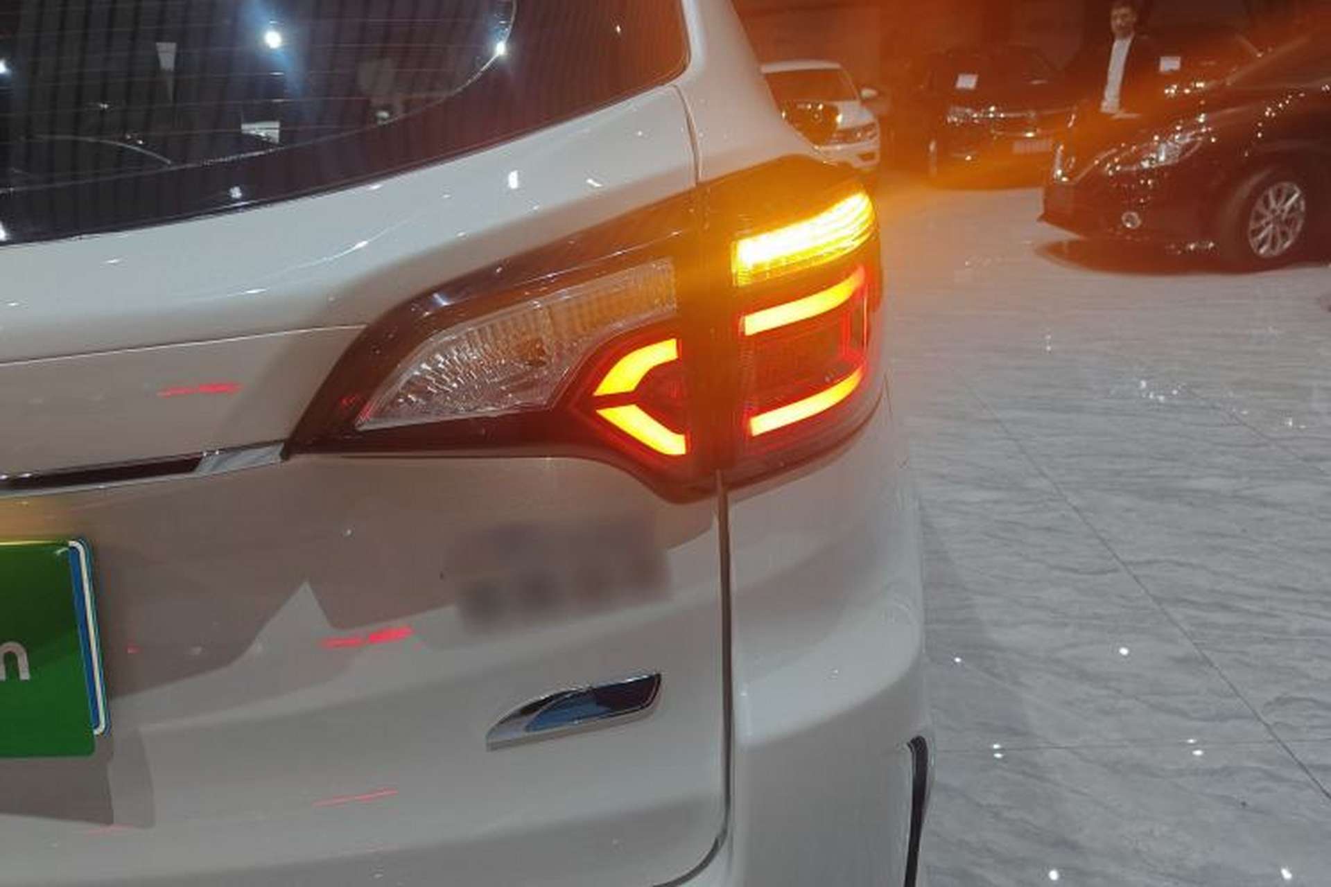 Used Venucia T70 2019 2.0L CVT Enjoy Edition China V Standard Right Rear Taillight