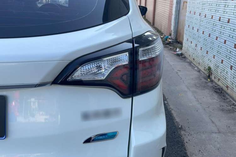 Used Venucia T70 2019 2.0L CVT Enjoy Edition China VI Standard Right Rear Taillight