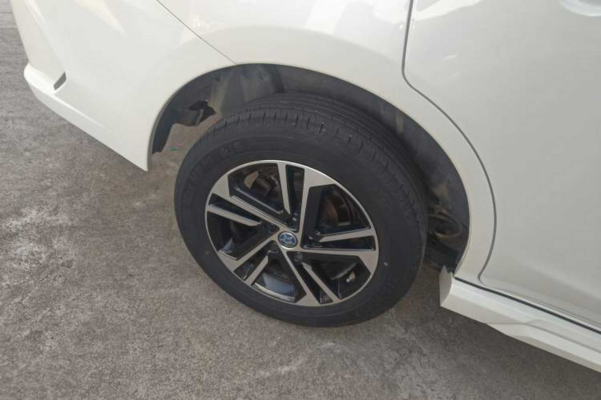 Used Venucia T70 2019 2.0L CVT Enjoy Edition China V Standard Right Rear Wheel Hub
