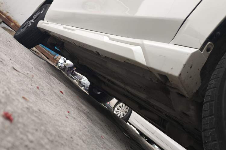 Used Venucia T70 2019 1.4T Manual Enjoyment Edition Right Side Sill