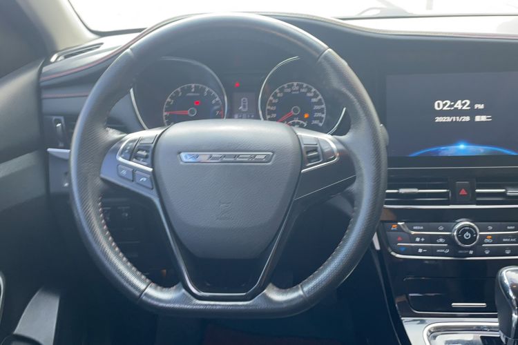Used Venucia T70 2019 2.0L CVT Enjoy Edition China VI Standard Steering Wheel