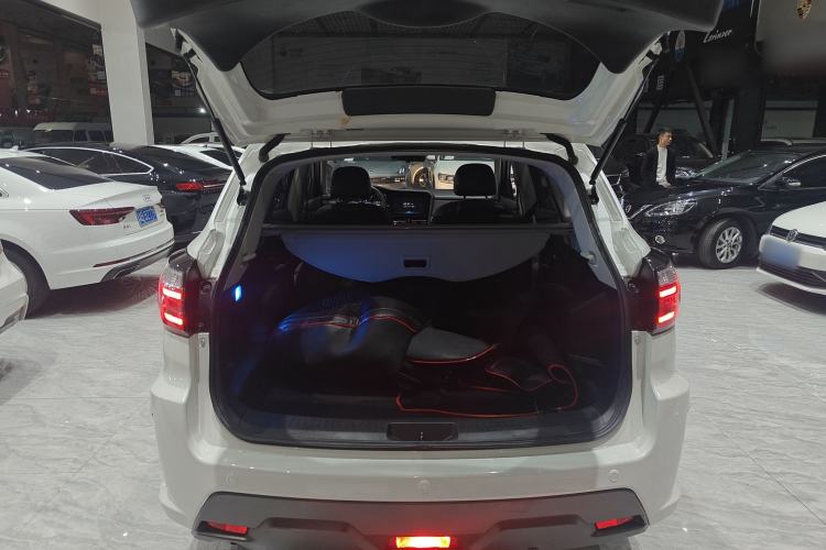 Used Venucia T70 2019 2.0L CVT Enjoy Edition China V Standard Trunk