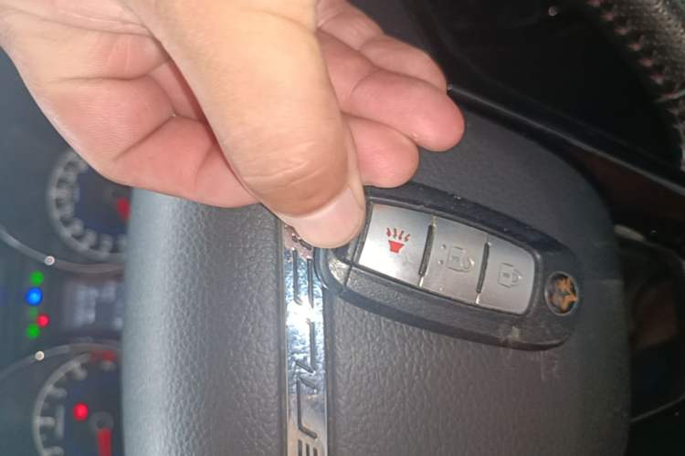 Used Venucia T70 2019 2.0L CVT Smart Edition China V Standard Vehicle Key