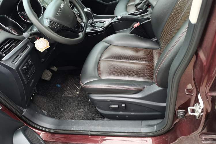 Used Venucia T70 2020 2.0L CVT Elite Edition China VI Standard Left Front Seat