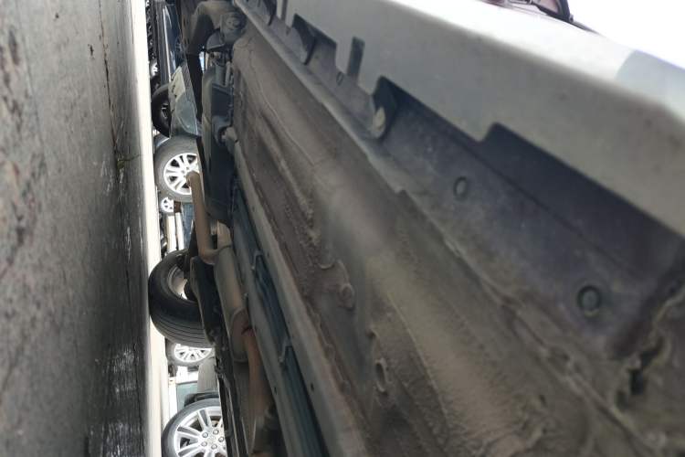 Used Venucia T70 2020 2.0L CVT Elite Edition China VI Standard Right Side Sill